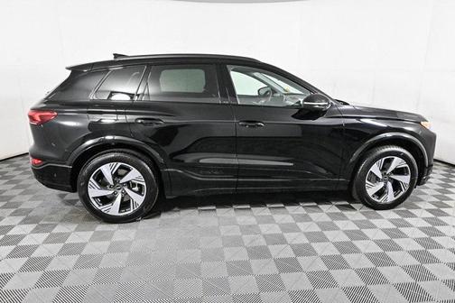 2025 Audi Q6 e-tron Premium quattro