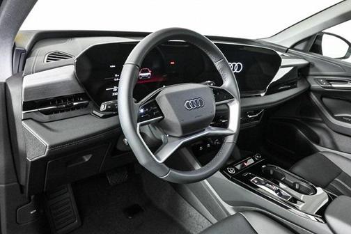 2025 Audi Q6 e-tron Premium quattro