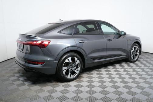 2022 Audi e-tron Sportback S line Premium