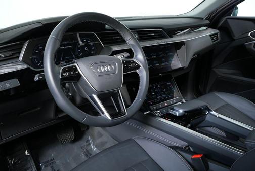 2022 Audi e-tron Sportback S line Premium