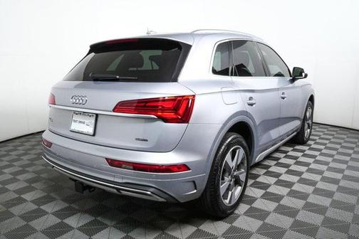 2023 Audi Q5 40 Premium Plus