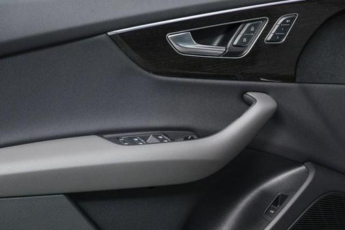 2026 Audi Q8 55 Premium