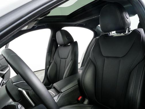 Mineral White Metallic 2024 BMW 330 330i