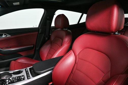 2022 Kia Stinger GT2