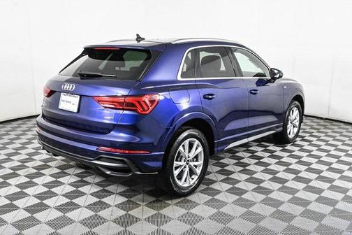 2022 Audi Q3 45 S line Premium