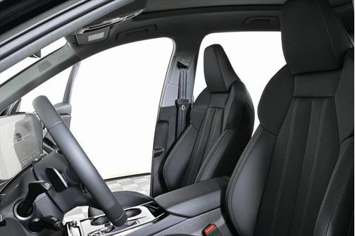 2025 Audi Q6 e-tron Premium Plus quattro