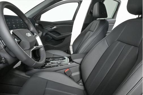 2025 Audi Q6 e-tron Premium quattro