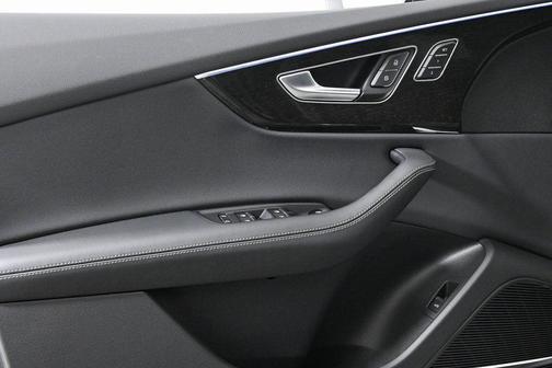 2026 Audi Q8 55 Premium Plus