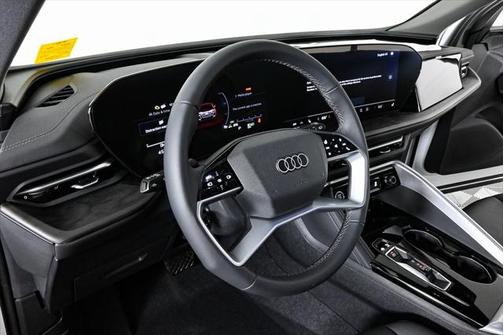 2025 Audi Q5 Premium