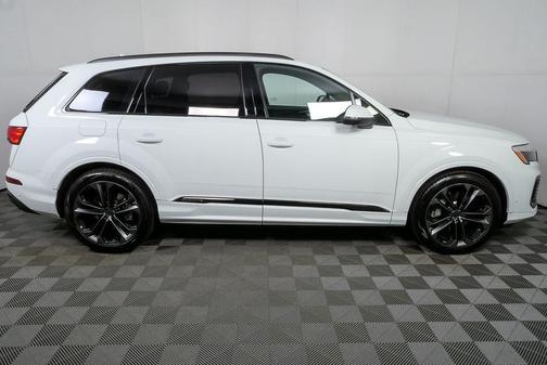 2026 Audi Q7 55 Premium Plus
