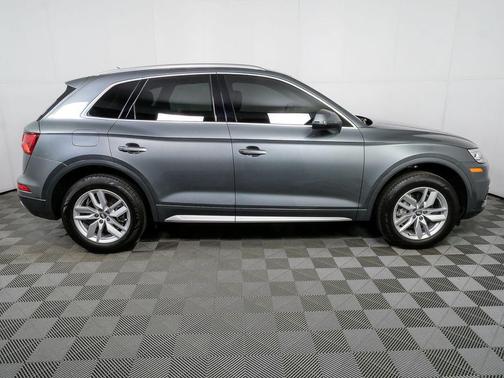 Monsoon Gray Metallic 2020 Audi Q5 45 Premium