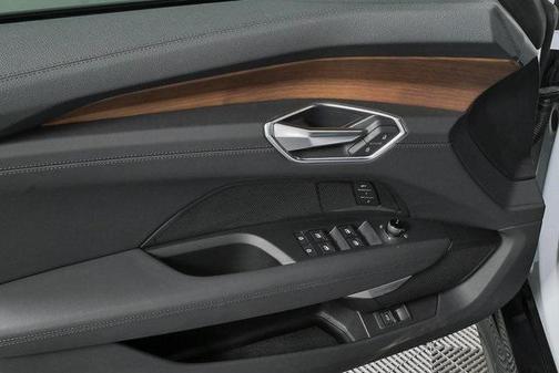 2023 Audi e-tron GT Premium Plus quattro