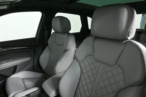 2025 Audi SQ5 3.0T Premium Plus