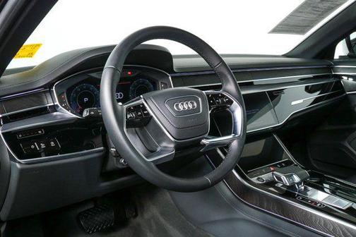 2022 Audi A8 L 55 TFSI quattro Tiptronic