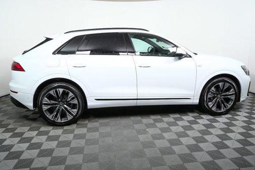 2026 Audi Q8 55 Premium Plus