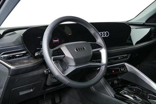 2025 Audi Q5 Premium Plus TFSI quattro S tronic