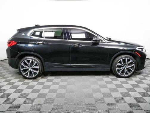 Black Sapphire Metallic 2018 BMW X2 xDrive28i