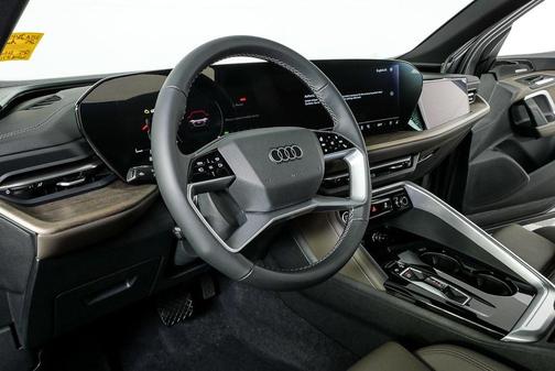 2025 Audi Q5 Prestige TFSI quattro S tronic