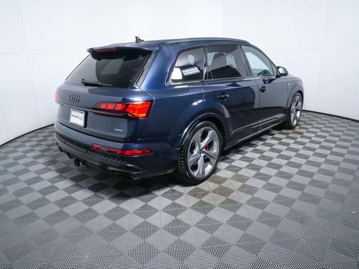 Waitomo Blue Metallic 2026 Audi Q7 55 Prestige