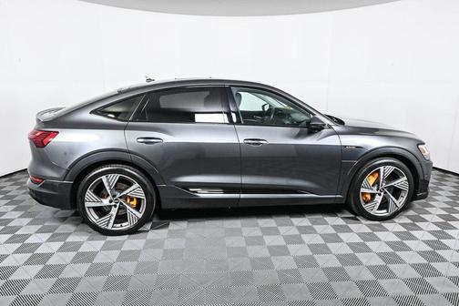 2022 Audi e-tron Sportback S line Prestige