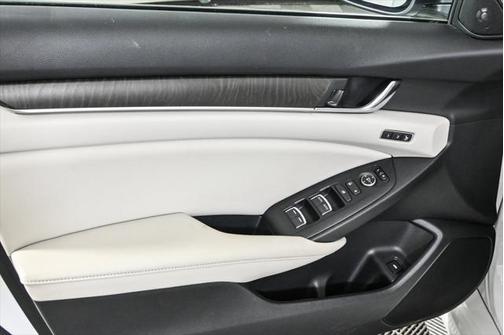 2020 Honda Accord Touring 2.0T