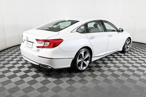 2020 Honda Accord Touring 2.0T
