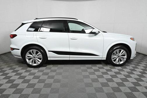 2025 Audi Q6 e-tron Premium