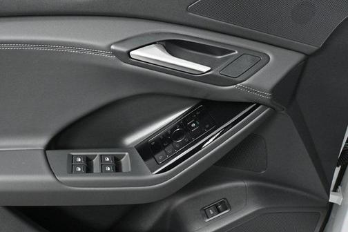 2025 Audi Q6 e-tron Premium