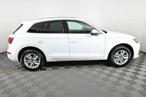 2023 Audi Q5 45 S line Premium