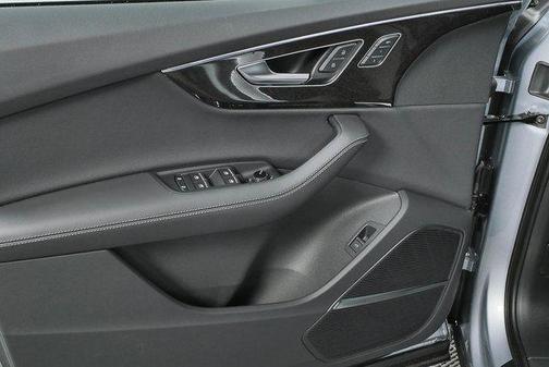 2026 Audi Q7 55 Premium Plus