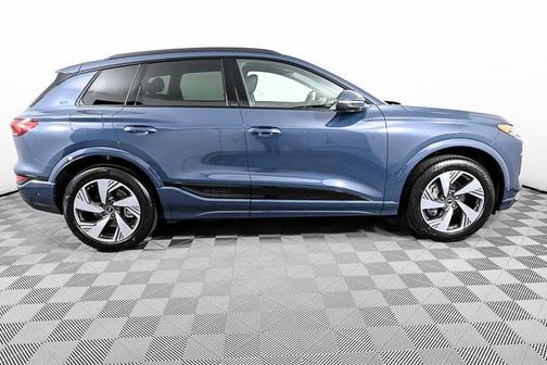 2025 Audi Q6 e-tron Premium quattro