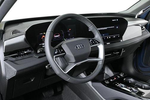 2025 Audi Q6 e-tron Premium quattro