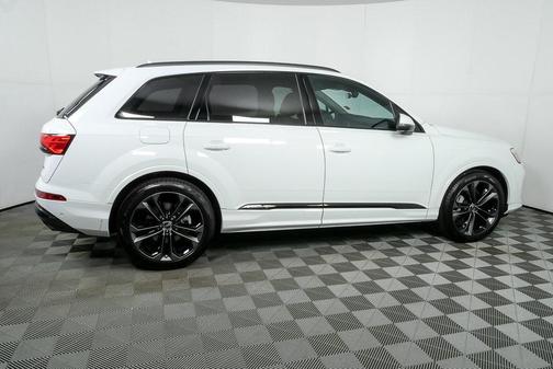 2026 Audi Q7 55 Premium Plus