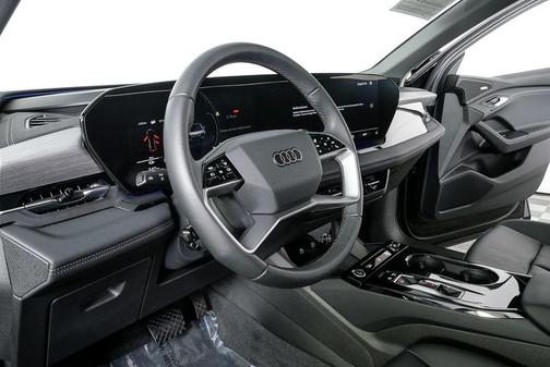 2025 Audi Q6 e-tron Premium Plus