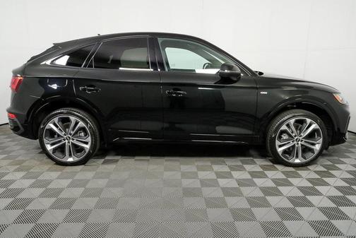 2023 Audi Q5 45 S line Premium Plus