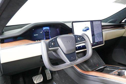 2022 Tesla Model S Base