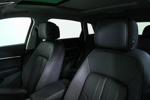 2024 Audi Q8 e-tron Premium Plus