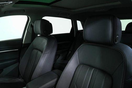 2024 Audi Q8 e-tron Premium Plus