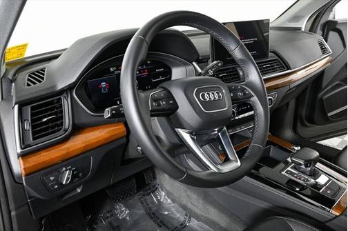 2023 Audi Q5 45 S line Premium Plus
