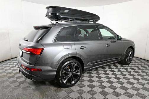 2025 Audi Q7 55 Premium Plus