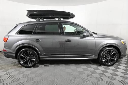 2025 Audi Q7 55 Premium Plus
