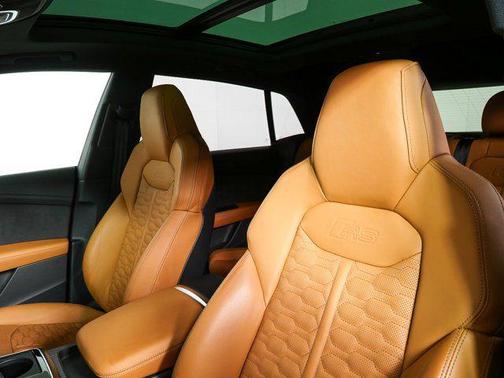 2023 Audi RS Q8 4.0T