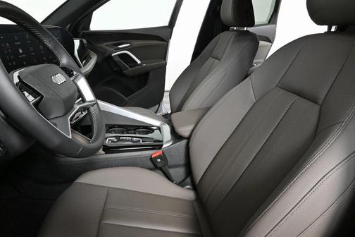 2025 Audi Q5 Premium
