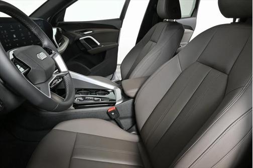2025 Audi Q5 Premium
