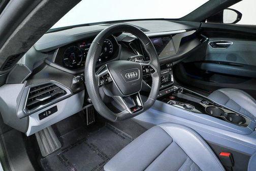 2022 Audi RS e-tron GT quattro