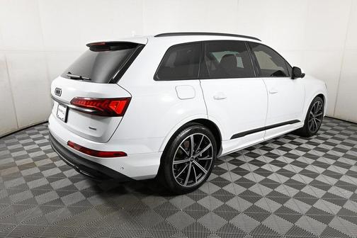 2023 Audi Q7 55 Prestige