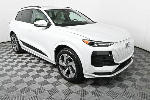 2025 Audi Q6 e-tron Premium quattro
