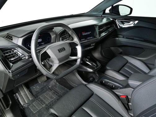 Mythos Black Metallic 2023 Audi Q4 e-tron Premium Plus 50 quattro