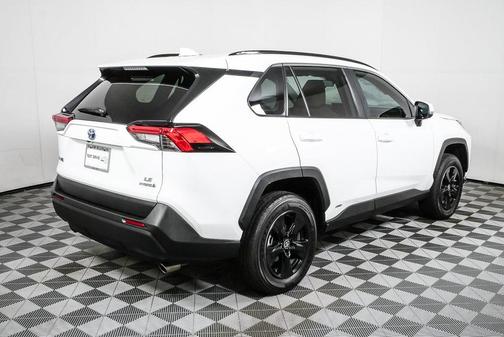 2024 Toyota RAV4 Hybrid SE