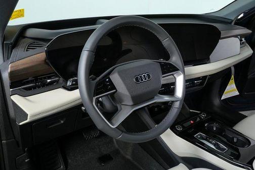 2025 Audi Q6 e-tron Premium Plus quattro